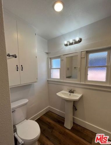 604 Harbor Blvd, Anaheim CA 92805-2566 exterior