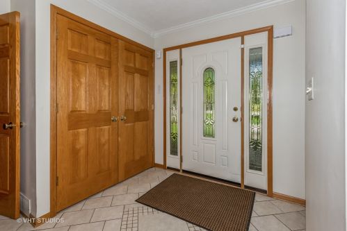 205 Oak Dr, Joliet, IL 60404-9744