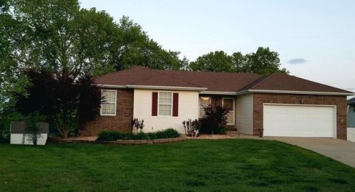 202 Shady Acres Cir, Nixa, MO 65714-6709