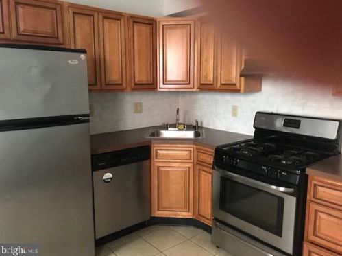 1531 Catharine St, Philadelphia PA  19146-2138 exterior