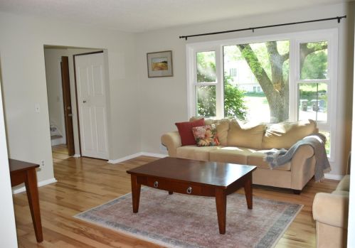 15737 Hayes Trail Ct, Saint Paul MN  55124-7143 exterior