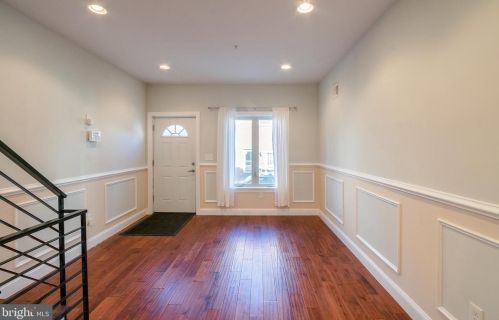 2340 Greenwich St, Philadelphia PA  19146-4109 exterior