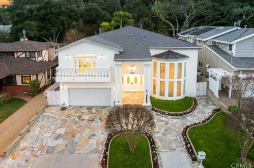 1468 Hillside Dr, Glendale CA  91208-2417 exterior