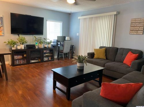 5129 Varnell Ave, Covina, CA 91722-1038