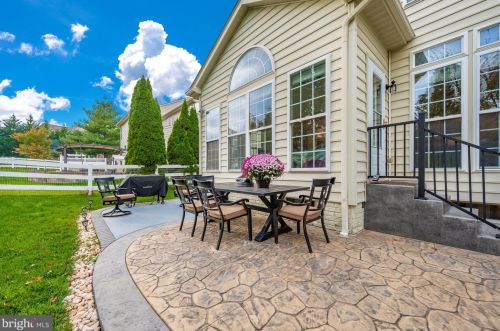 625 Glenbrook Dr, Middletown MD  21769-7739 exterior
