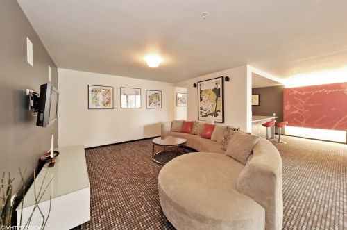 659 Randolph St, Chicago IL  60661-2115 exterior