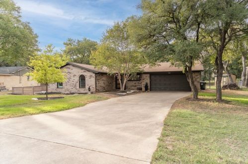 1007 Serenada Dr, Georgetown, TX 78628-1749
