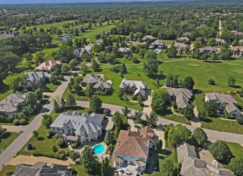 4 Loblolly Ct, Lemont IL  60439-7744 exterior