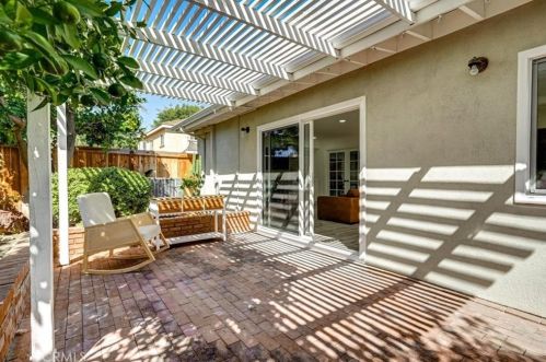 4272 Bridgeway St, Irvine CA  92604-2247 exterior