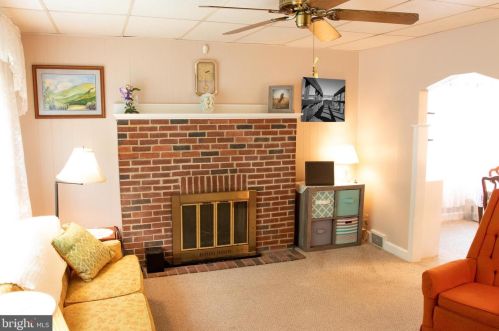 19 Mitchell Ave, Runnemede, NJ 08078-1839