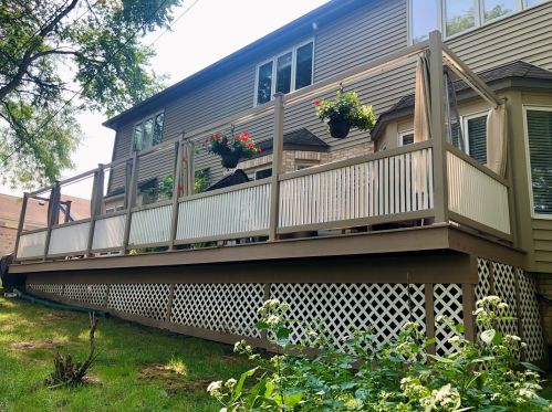 205 Middaugh Rd, Willowbrook IL  60514-1067 exterior