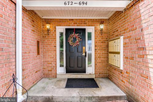 672 Southern Hills Dr, Arnold, MD 21012-2607