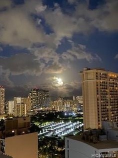 1778 Ala Moana Blvd, Honolulu HI  96815-1658 exterior