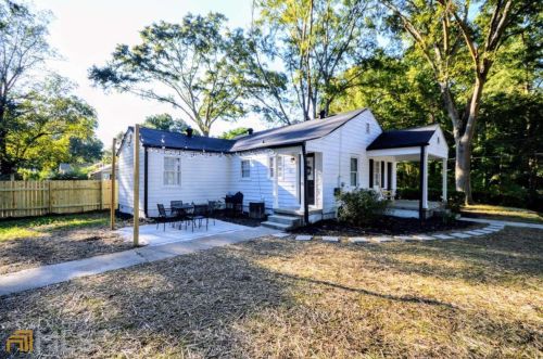 94 Cochran Rd, Marietta, GA 30060-4368