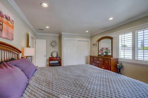 305 Kenmore St, Anaheim CA  92804-2114 exterior