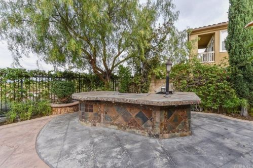 105 Bottlebrush, Irvine CA  92603-0688 exterior