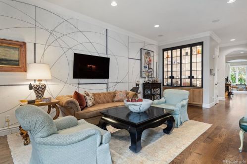 117 Jackson St, Denver, CO 80206-5522