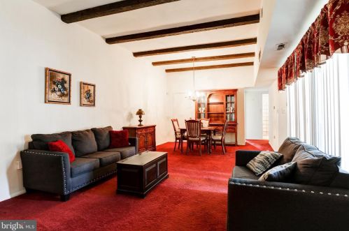 173 Valleybrook Dr, Lancaster PA  17601-4619 exterior