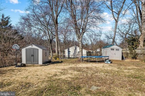 2711 Henderson Ave, Silver Spring MD 20902-1919 exterior