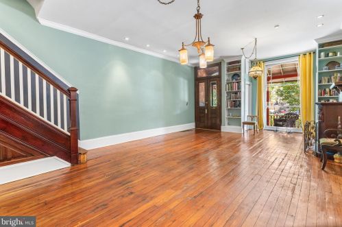 430 42 St, Philadelphia PA 19104-0044 exterior