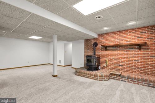 738 Sharpsburg Dr, Davidsonville MD 21035-1927 exterior