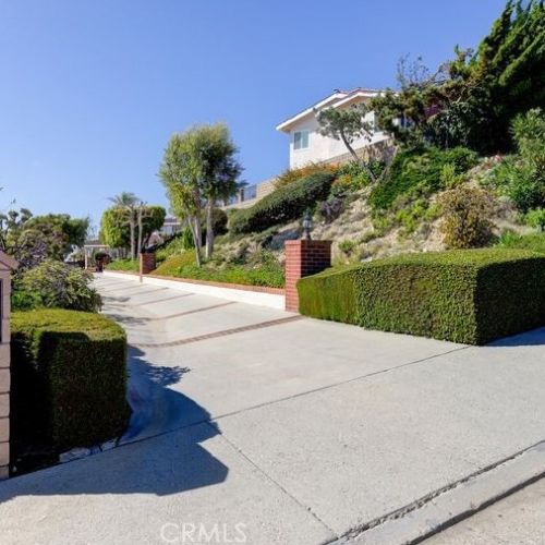28533 Seamount Dr, Palos Verdes Estates, CA 90275-4751