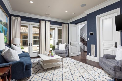 76 Golden Eagle, Irvine CA  92603-0309 exterior