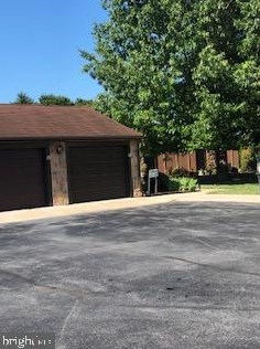 12 Abbey Ct, Carlisle, PA 17015-4384