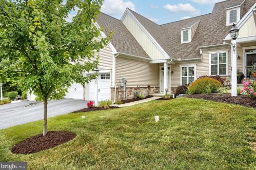 209 Nordick Dr, Lancaster, PA 17602-1366