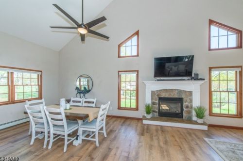 101 Charles St, Hackettstown NJ  07840-1209 exterior