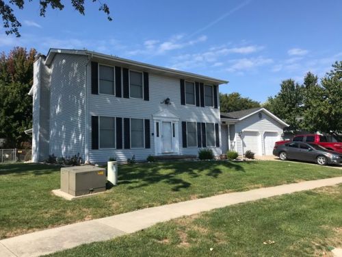 57 Taft Dr, Buckhart, IL 62563-9200
