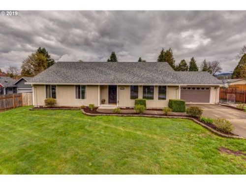 302 Humphrey St, Yacolt, WA 98675-5610