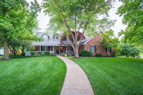 6106 Highland Dr, Joplin, MO 64804-5838