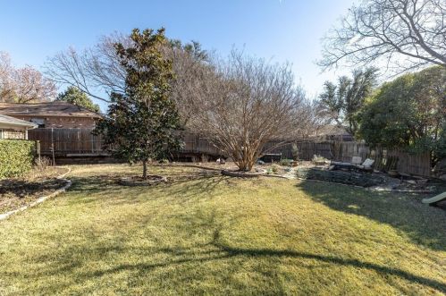 6504 Victoria Ave, Fort Worth TX  76180-8048 exterior