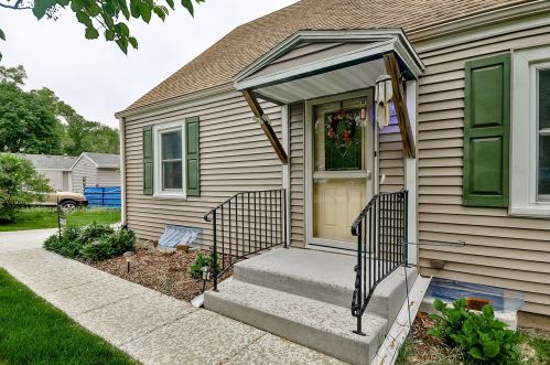 3023 Vinton Ave, Rockford, IL 61101-2660