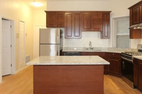 1473 Erie St, Chicago, IL 60642-6634