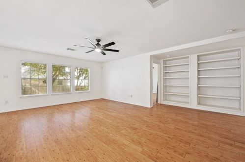 11204 Blairview Ln, Austin TX  78748-3911 exterior