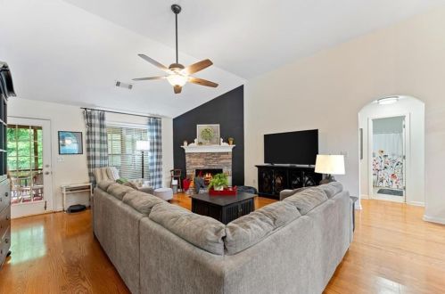 358 Jefferson Walk Cir, Jefferson GA  30549-5542 exterior