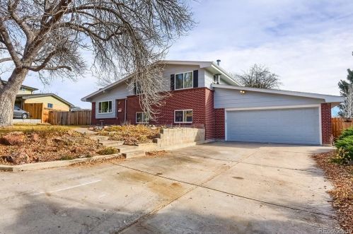 682 Beech St, Denver, CO 80228-3006