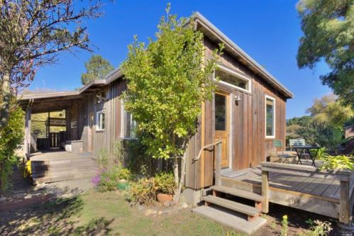 398 Dogwood Rd, Bolinas, CA 94924-8701