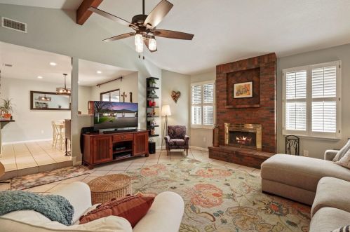 216 Mokelumne River Dr, Lodi, CA 95240-0679
