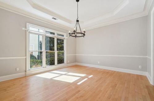 3048 Lanier Dr, Atlanta GA  30319-2748 exterior