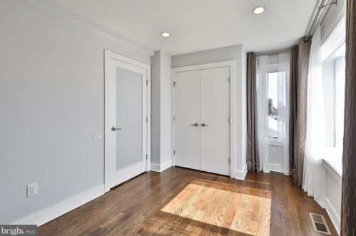 431 20 St, Philadelphia PA 19144-2401 exterior