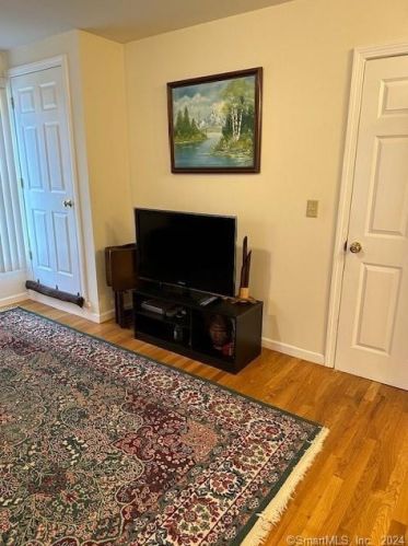 108 Middlesex Ave, Chester CT  06412-1224 exterior