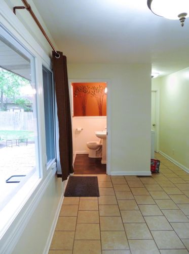 1305 Wood St, Valpo IN 46383-5140 exterior