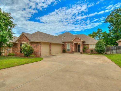 723 Napol Ave, Edmond, OK 73034-1011