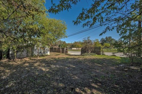 3209 Th, Austin TX  78702-1400 exterior