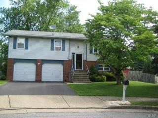 3279 Garrett Cir, Bethlehem, PA 18017-2605