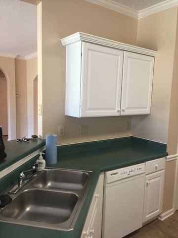 1142 Cordova Green Dr, Cordova, TN 38018-1819