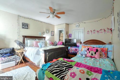 22 Middle St, Hanover PA 17331-3746 exterior